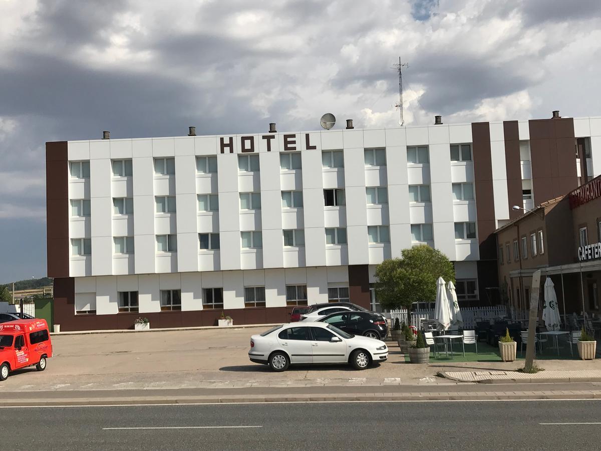 Hotel Buenos Aires Villafria Exterior photo